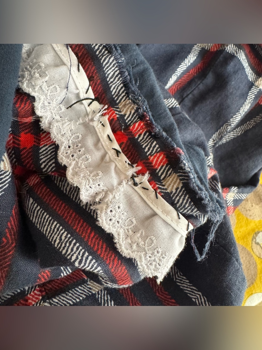 Dainty Jewells Highland Plaid dress with scalloped lace trim and belt size L - Picture 14 of 16
